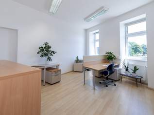 Büro in stilvollem Haus zu mieten | eigenes Lager und WC | Parkplatz optional, 450.83 €, Immobilien-Gewerbeobjekte in 2320 Schwechat