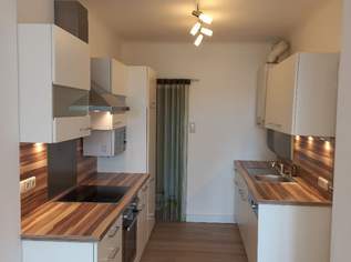 Pärchenhit! Zentral gelegene 2-Zimmer-Wohnung, 65m2 Pärchenhit! Zentral gelegene 2-Zimmer-Wohnung, 65m2