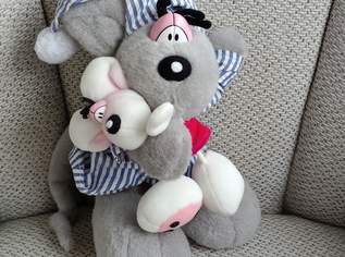 Diddl Maus mit Schlafmütze und kleiner Diddl Maus im Arm, ca 30cm, FIXPREIS 25€ / NUR SELBSTABHOLUNG,23 Bez. KEIN Versand! Diddl Maus mit Schlafmütze und kleiner Diddl Maus im Arm, ca 30cm, FIXPREIS 25€ / NUR SELBSTABHOLUNG,23 Bez. KEIN Versand!