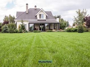 Perfektes Zuhause: Einfamilienhaus mit Carport, Pool, Gartenhütte & Doppelgarage, 1416000 €, Immobilien-Gewerbeobjekte in Oberösterreich