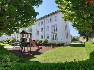 Seltene Gelegenheit in begehrter Lage! Gemütliche 2-Zimmer Wohnung mit bodentiefen Fenstern, praktischem Abstellraum UND kostengünstigem Parkplatz direkt vor der Haustüre!, 424.76 €, Immobilien-Wohnungen in 4400 Steyr