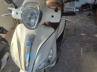 Piaggio Medley 125 – Top Zustand – nur 5.100 km, 2800 €, Auto & Fahrrad-Motorräder in 8073 Feldkirchen bei Graz Piaggio Medley 125 – Top Zustand – nur 5.100 km, 2800 €, Auto & Fahrrad-Motorräder in 8073 Feldkirchen bei Graz