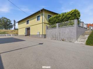 Großzügiges Baumeisterhaus mit uneinsehbarem Innenhof in Mailberg, 375000 €, Immobilien-Häuser in 2024 Mailberg