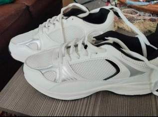 Damen Sneaker weiß, Gr.39 neu und ungetragen von Infinity Damen Sneaker weiß, Gr.39 neu und ungetragen von Infinity
