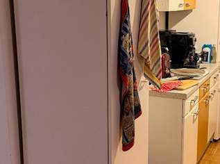 Kleiderschrank, 40 €, Haus, Bau, Garten-Möbel & Sanitär in 1100 Favoriten