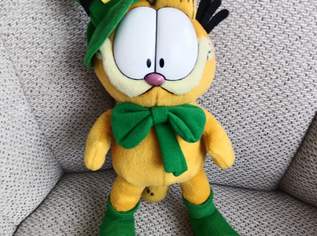 Vintage Stofftier Garfield mit Hut gemessen ca 34cm, aus den 1980er Jahren, FIXPREIS 35€/ NUR SELBSTABHOLUNG,23 Bez. KEIN Versand ! ! ! ! !, 35 €, Kindersachen-Spielzeug in 1230 Liesing Vintage Stofftier Garfield mit Hut gemessen ca 34cm, aus den 1980er Jahren, FIXPREIS 35€/ NUR SELBSTABHOLUNG,23 Bez. KEIN Versand ! ! ! ! !, 35 €, Kindersachen-Spielzeug in 1230 Liesing