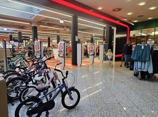 Flexible Shopflächen für moderne Retail-Konzepte - Dolomitencenter Lienz, 0 €, Immobilien-Gewerbeobjekte in 9900 Stadt Lienz
