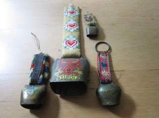 4 Stück alte Deko Glocken 4 Stück alte Deko Glocken