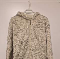 Stylischer Zip-Hoodie Beige Größe L mit Allover-Print Kapuze & Reißverschluss, 25 €, Kleidung & Schmuck-Herrenkleidung in 3200 Gemeinde Ober-Grafendorf