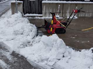 Honda Schneefräse mit Schneeschild, 1500 €, Haus, Bau, Garten-Balkon & Garten in 6230 Marktgemeinde Brixlegg Honda Schneefräse mit Schneeschild, 1500 €, Haus, Bau, Garten-Balkon & Garten in 6230 Marktgemeinde Brixlegg