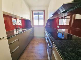 Charmante 3-Zimmer-DG-Wohnung mit Balkon & Tiefgarage – sofort bezugsfertig, 299500 €, Immobilien-Wohnungen in 5162 Obertrum am See