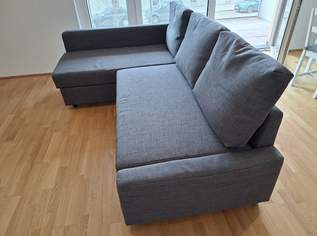 Graues Ecksofa inklusive Schlaffunktion (kaum benutzt) Graues Ecksofa inklusive Schlaffunktion (kaum benutzt)