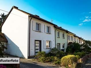 interessantes Bauträgerprojekt: Reihenhausanlage mit drei Einheiten im Rohbauzustand, 133000 €, Immobilien-Häuser in 1210 Floridsdorf