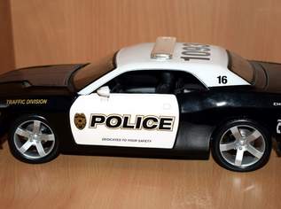 2006 Dodge Challenger Concept Police schwarz/ weiß Maisto Modellauto 1:18, 43 €, Marktplatz-Antiquitäten, Sammlerobjekte & Kunst in 3370 Gemeinde Ybbs an der Donau