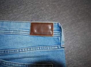 Jeans Esprit Größe 32/32 Jeans Esprit Größe 32/32