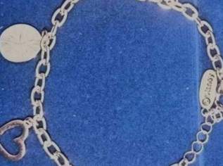 Bettelarmband von Disney , vergoldet, 25 cm lang mit 5 Disney Charms Bettelarmband von Disney , vergoldet, 25 cm lang mit 5 Disney Charms