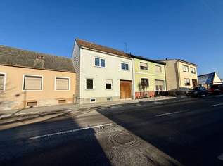 Raum für Visionäre und Bastler: Charmantes Stadthaus mit Potenzial, XXL-Stadl & uneinsehbarem Garten, 209000 €, Immobilien-Häuser in 7031 Gemeinde Krensdorf