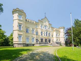 Tradition trifft Moderne – sonniges Apartment mit Küche und Parkplatz im Schloss Voglsang!, 156000 €, Immobilien-Wohnungen in 4400 Steyr
