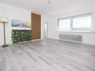 Helle, großzügig geschnittene 3-Zimmer Dachgeschoßwohnung mit Loggia!, 196000 €, Immobilien-Wohnungen in 4600 Wels