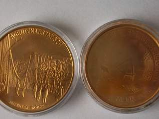Münzsatz vergoldete Überprägungen auf DDR 5 Mark Kursmünze