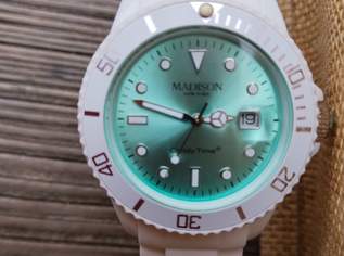 Armbanduhr aus der Candy Time Kollektion von Madison New York weiß mit grünen Ziffernblatt., 50 €, Kleidung & Schmuck-Accessoires, Uhren, Schmuck in 1220 Donaustadt