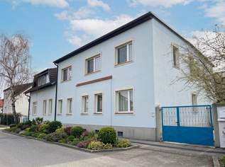 Attraktives Anlageobjekt in Wr. Neustadt - 3 eigenständige Wohnungen auf 1.004 m² Grundstück, 555000 €, Immobilien-Gewerbeobjekte in Niederösterreich Attraktives Anlageobjekt in Wr. Neustadt - 3 eigenständige Wohnungen auf 1.004 m² Grundstück, 555000 €, Immobilien-Gewerbeobjekte in Niederösterreich
