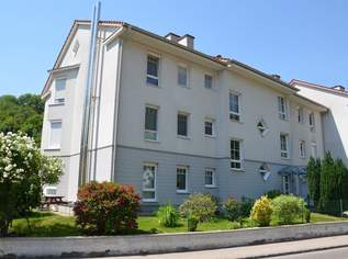 Gemütliche 2-Zimmer-Wohnung mit Loggia!, 585.89 €, Immobilien-Wohnungen in 3500 Am Steindl