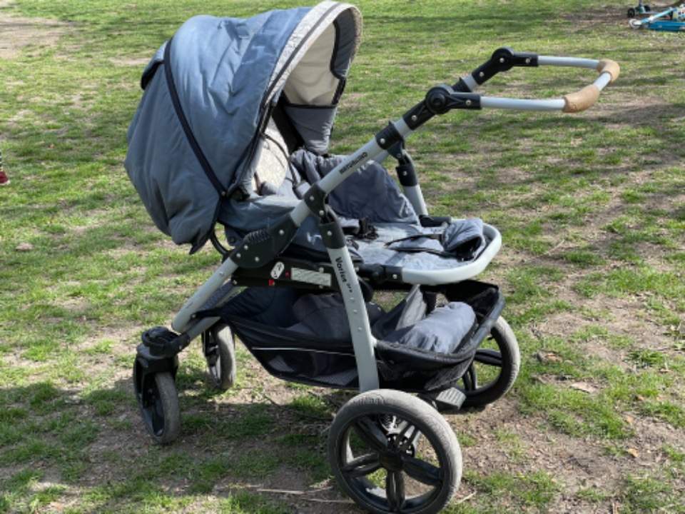 Naturkind Kinderwagen Varius Pro - Komplettset inkl. Babyschale und Regenschutz