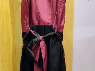 Festtagsdirndl von Ricarda M. Festtagsdirndl von Ricarda M.