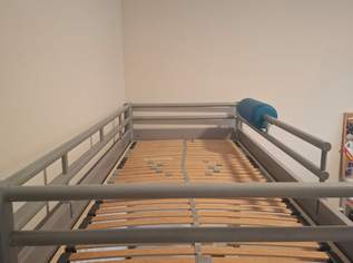 Hochbett / Stockbett neuwertig (Schweizer Hersteller) Hochbett / Stockbett neuwertig (Schweizer Hersteller)