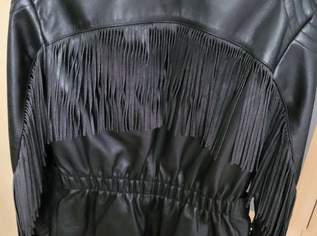 Motorradjacke, 200 €, Kleidung & Schmuck-Damenkleidung in 2401 Gemeinde Fischamend Motorradjacke, 200 €, Kleidung & Schmuck-Damenkleidung in 2401 Gemeinde Fischamend