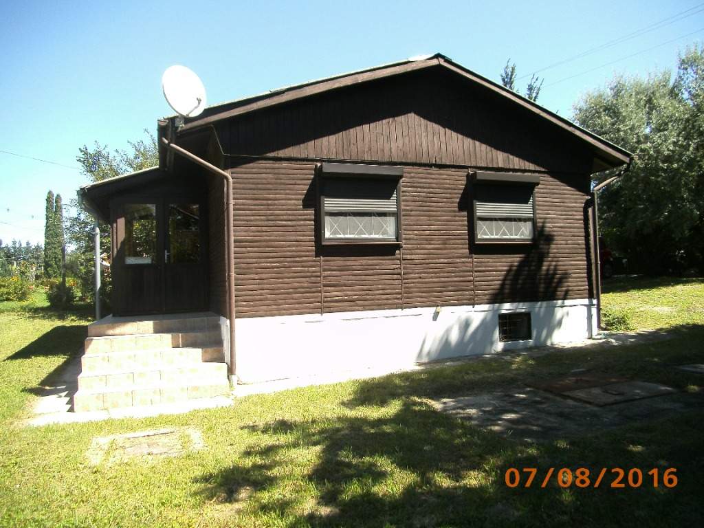 Holzhaus mit Garten am Plattensee (Ungarn) zu verkaufen Holzhaus mit Garten am Plattensee (Ungarn) zu verkaufen