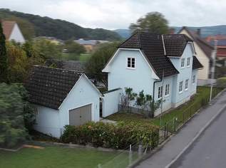 Bürgerliches Einfamilienhaus mit viel Platz, liebenswerten Garten und tollem Ausblick!, 271300 €, Immobilien-Häuser in 3375 Krummnußbaum