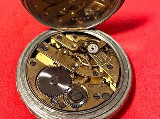 alte Langendorf Taschenuhr reparaturbedürftig