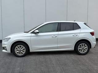 Fabia Selection ACC+SHZ+KAMERA+PDC+LED 1.0 TS..., 26927 €, Auto & Fahrrad-Autos in 6844 Gemeinde Altach