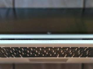 HP EliteBook X360 1040 G5 (360Grad drehbar, auch als Tablet verwendbar) HP EliteBook X360 1040 G5 (360Grad drehbar, auch als Tablet verwendbar)