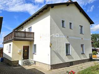 Zweifamilien- bzw. Mehrgenerationenhaus mit vielseitigen Nutzungsmöglichkeiten in Heidenreichstein!, 199000 €, Immobilien-Häuser in 3860 Heidenreichstein
