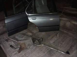 BMW E30 div. Ersatzteile, 150 €, Auto & Fahrrad-Fahrzeugteile & Zubehör in 3321 Ardagger BMW E30 div. Ersatzteile, 150 €, Auto & Fahrrad-Fahrzeugteile & Zubehör in 3321 Ardagger