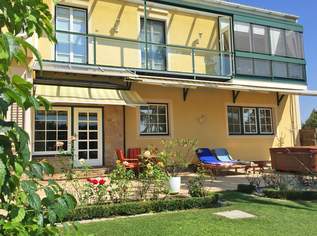 Ruhiger Familiensitz mit Fernblick, ebenem Garten und drei Garagen Nähe TULLN, 650000 €, Immobilien-Häuser in 3701 Großweikersdorf Ruhiger Familiensitz mit Fernblick, ebenem Garten und drei Garagen Nähe TULLN, 650000 €, Immobilien-Häuser in 3701 Großweikersdorf