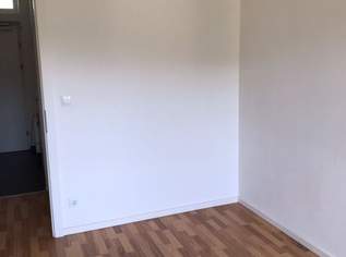 HELLE PERFEKT AUFGETEILTE WOHNUNG 