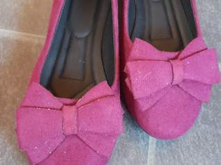 Neue Ballerinas in Größe 40