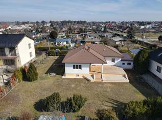 Renoviertes Einfamilienhaus mit großzügigem Garten und vielseitigem Raumangebot, 549000 €, Immobilien-Häuser in 2231 Strasshof an der Nordbahn