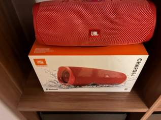 JBL Box rot, 25 €, Marktplatz-Musik & Musikinstrumente in 8272 Bad Waltersdorf