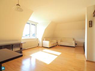 CHARMANTE 3-ZIMMER-DACHGESCHOSSWOHNUNG MIT DACHTERRASSE UND GRÜNBLICK, 499000 €, Immobilien-Wohnungen in 1190 Döbling