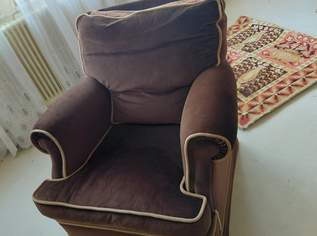 Sitzgruppe bestehend aus 2Sitzerbank und 2 Sesseln Sitzgruppe bestehend aus 2Sitzerbank und 2 Sesseln