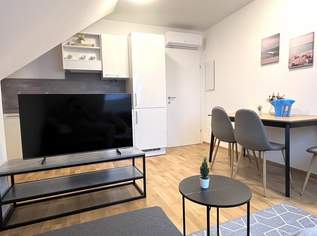 *MÖBLIERTE DG-WOHNUNG* mit herrlichem Balkon und Klimaanlage, 990 €, Immobilien-Wohnungen in 1220 Donaustadt *MÖBLIERTE DG-WOHNUNG* mit herrlichem Balkon und Klimaanlage, 990 €, Immobilien-Wohnungen in 1220 Donaustadt