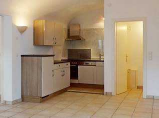 Altbauflair: Einzimmerwohnung mit ca. 89 m² Gartenfläche!, 800 €, Immobilien-Wohnungen in 6460 Stadt Imst