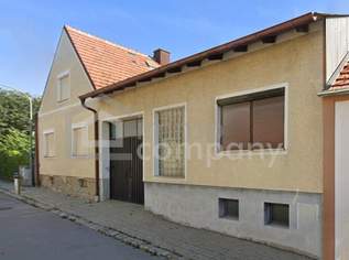 Großzügiges Mehrfamilienhaus in Jois: 7 Zimmer, 203 m² für 320.000 €!, 320000 €, Immobilien-Häuser in 7093 Gemeinde Jois
