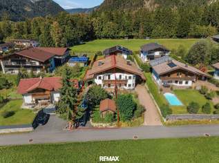 Gepflegte Doppelhaushälfte mit Terrasse, Balkon und zwei Kachelöfen, 770000 €, Immobilien-Häuser in 6383 Erpfendorf Gepflegte Doppelhaushälfte mit Terrasse, Balkon und zwei Kachelöfen, 770000 €, Immobilien-Häuser in 6383 Erpfendorf