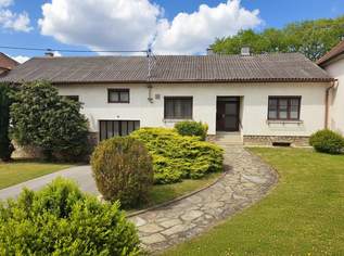 4.361m² Bauland in toller Lage für Ihre Ideen! -- Liegenschaft mit zwei separaten Wohneinheiten, Nebengebäude, Innenhof, 580000 €, Immobilien-Häuser in 2020 Aspersdorf